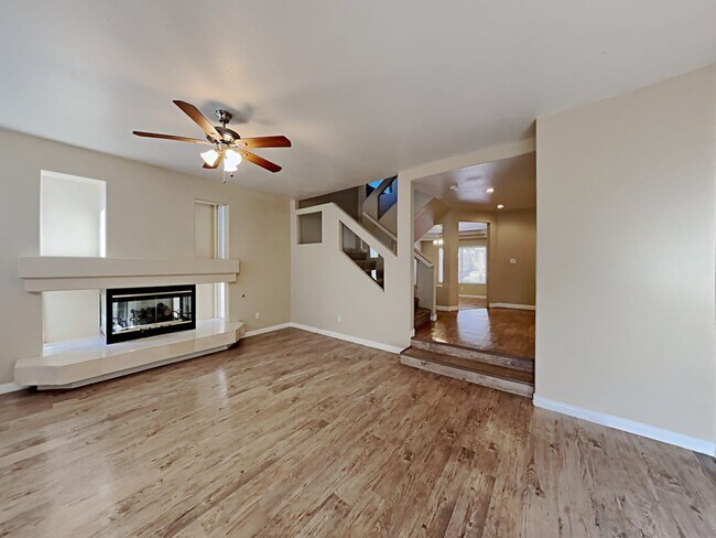 Foto del edificio - 8320 Fawn Meadow Ave