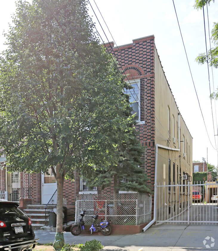 10838 38th Ave, Flushing, NY 11368 Apartments at 10838 38th Ave