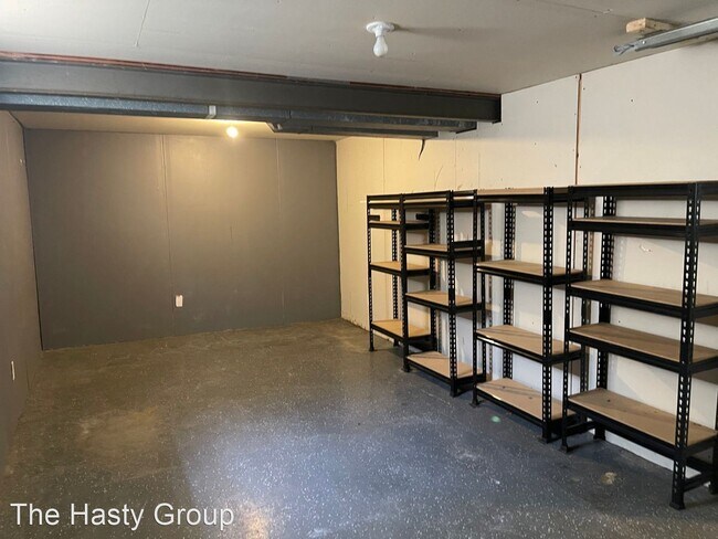 Building Photo - 3 br, 2 bath House - 11810 Fremont Ave