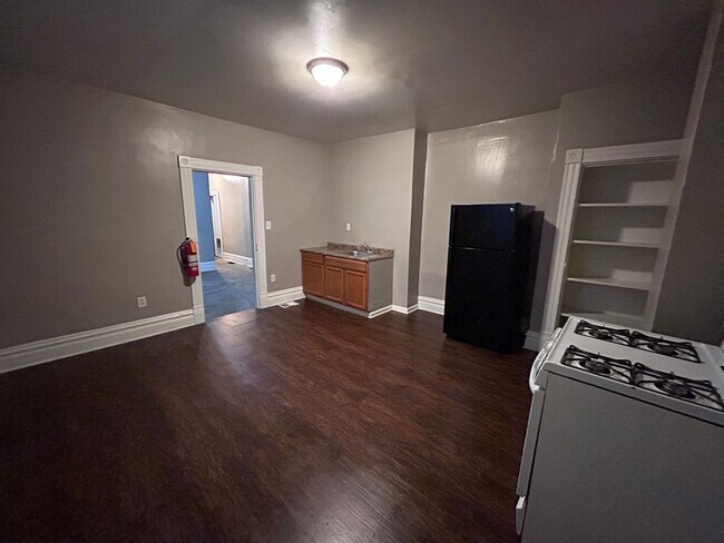 Foto del edificio - 1303 Woodland Ave