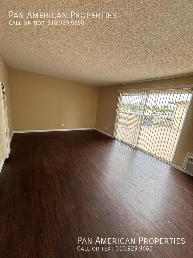 Building Photo - 812 N. Azusa-#27