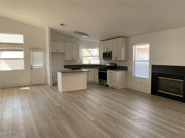Building Photo - 5453 Olympic Spirit Ln