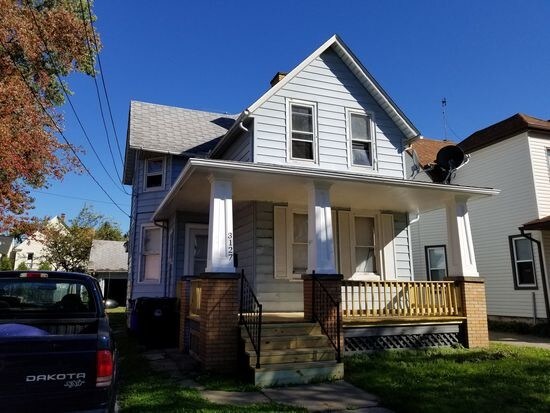 Primary Photo - 3127 W 88th St