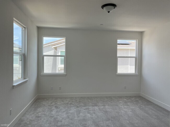 Building Photo - 3 br, 2.5 bath House - 3512 Jeffrey Pine Lane