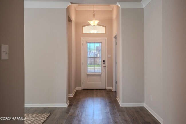 Building Photo - 400 Eastwood Dr