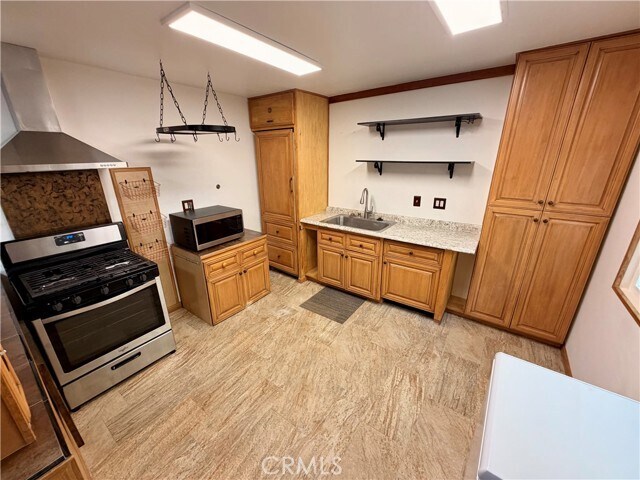 Foto del edificio - 156 W Escalones