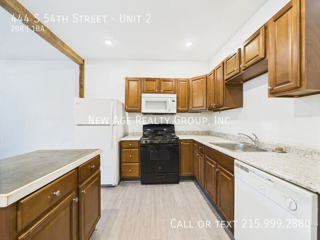 Building Photo - 444 S 54th St