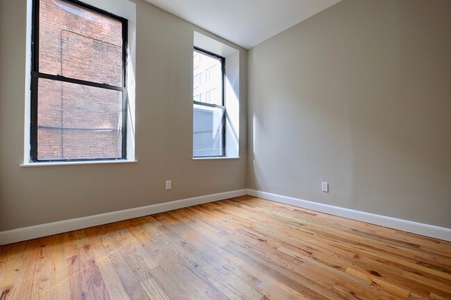 Foto del edificio - 2649 Frederick Douglass Boulevard