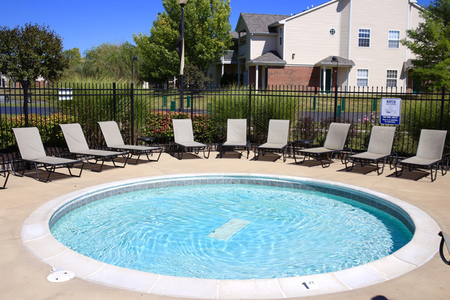 wading pool - Lakes of Windsor