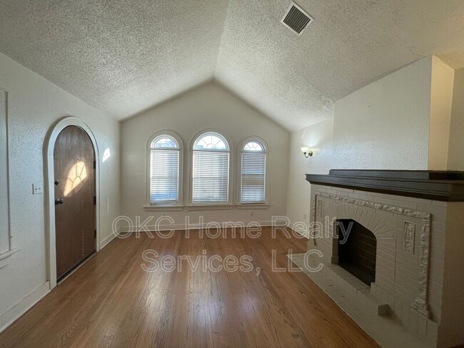 Foto del edificio - 917 NE 16th St