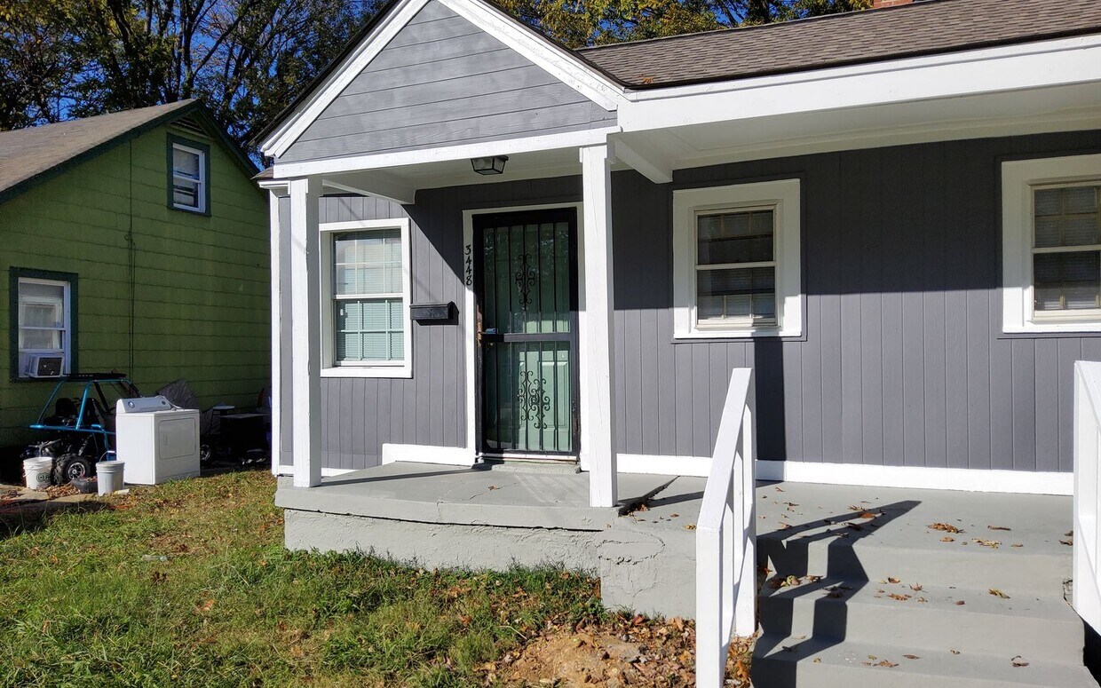 Primary Photo - SECTION 8 WELCOME/ 1/2 OFF 1ST MONTH'S REN...