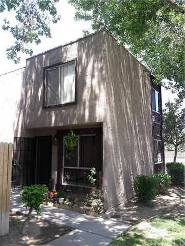 Building Photo - 2621 Pinon Springs Cir