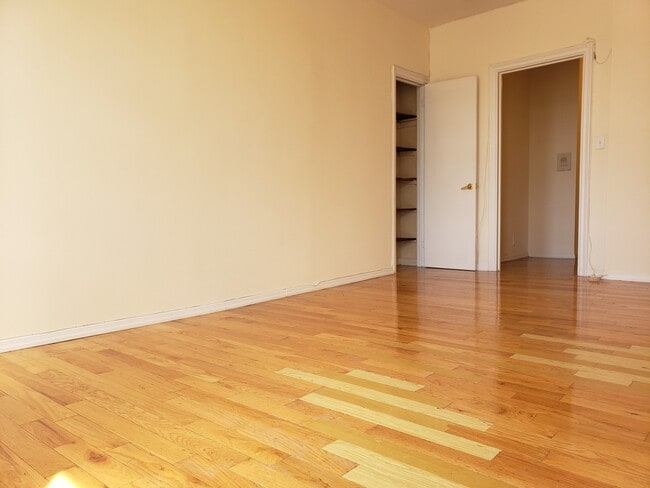 Building Photo - 150 Brighton 15th Street