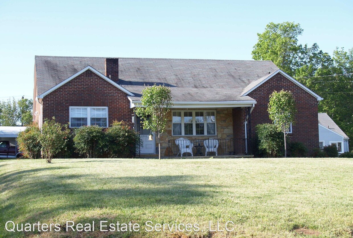 Primary Photo - 3 br, 2 bath House - 3565 Clemmons Rd.