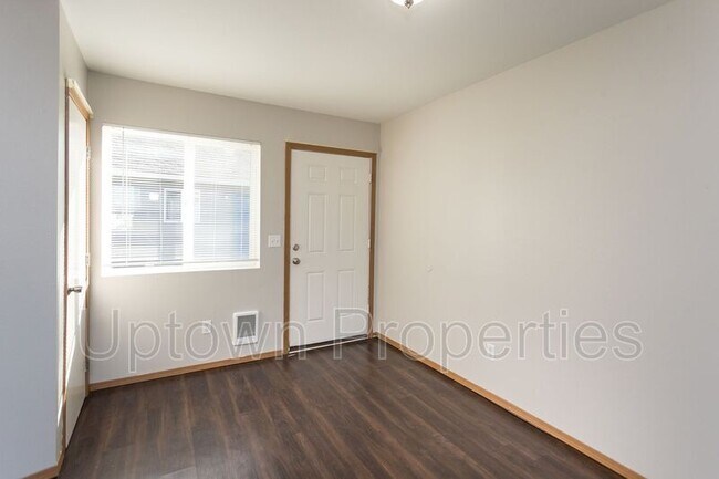 Foto del edificio - 7230 NE 18th Ave