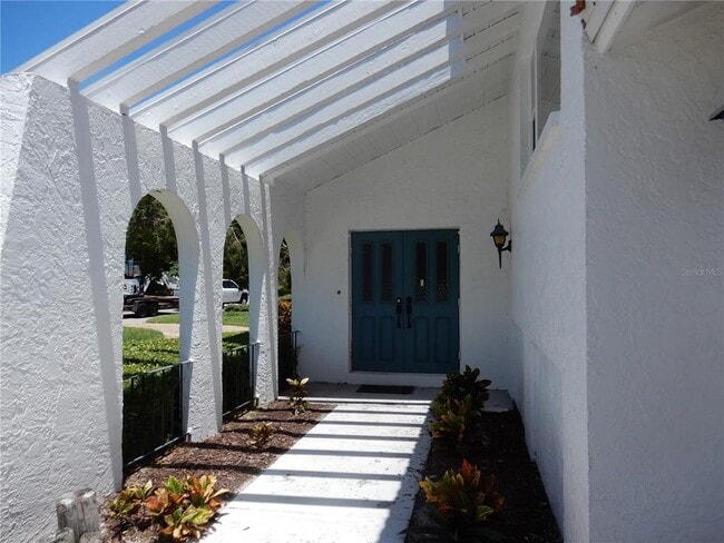 Building Photo - 853 2nd Ave S