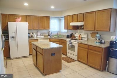 Foto del edificio - 7815 Morning Glen Ln