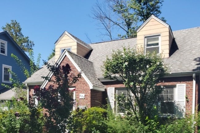 Building Photo - 885 Elm Ave