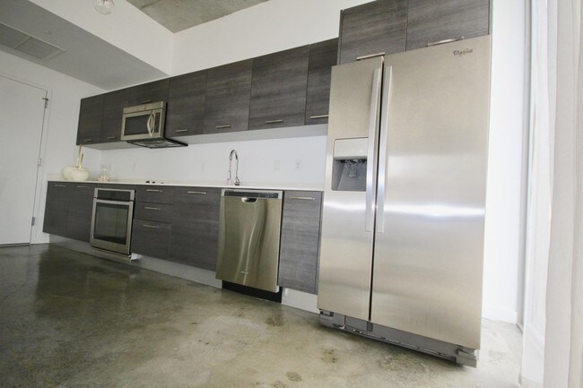Kitchen - 151 SE 1st St
