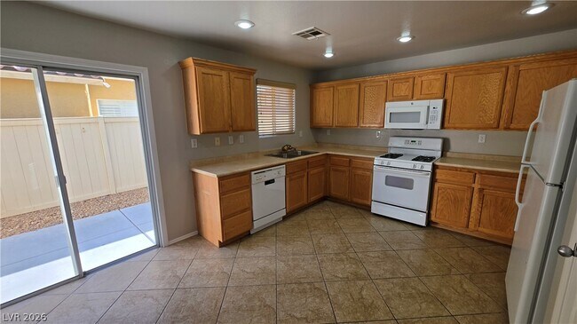 Foto del edificio - 5769 Old Colony Dr