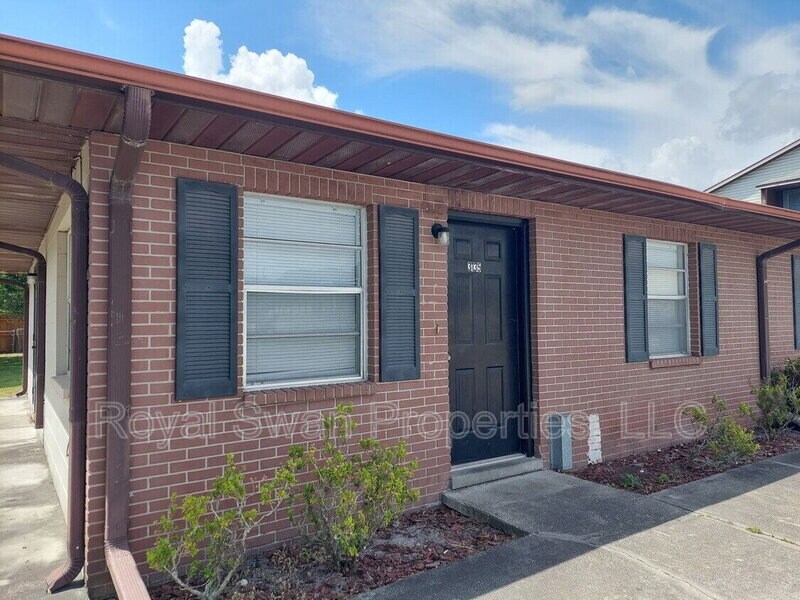 Foto principal - 3135 Maine Ave