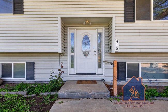 Building Photo - 510 Elmwood Dr