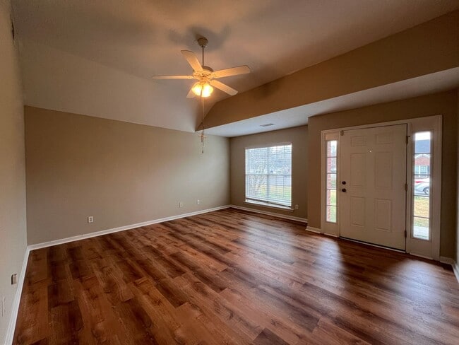 Building Photo - 204 Sand Fox Pl