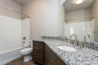 3BR, 2BA - 1,415SF - The Reserve at Shoe Creek