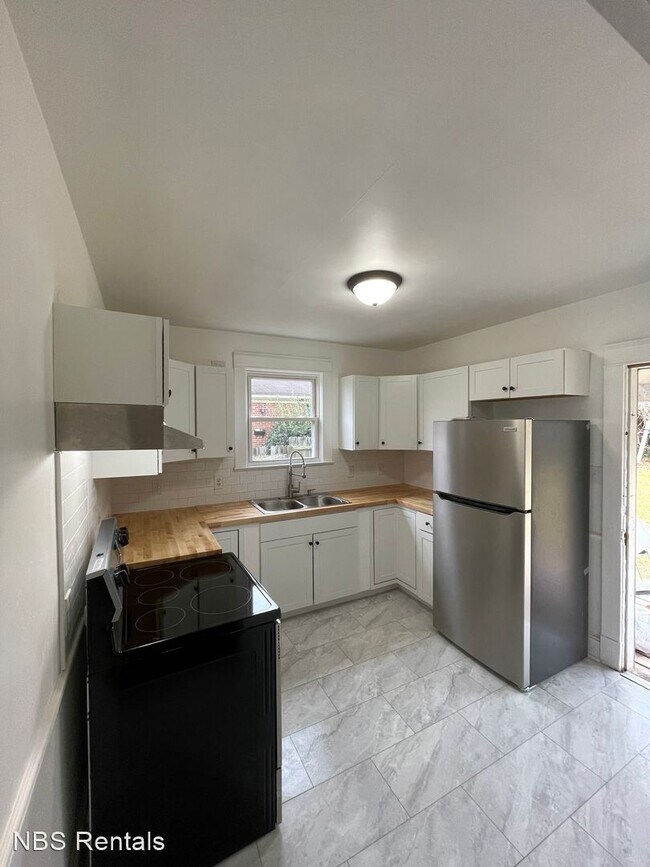 Building Photo - 3 br, 1 bath House - 4721 Oxford Street