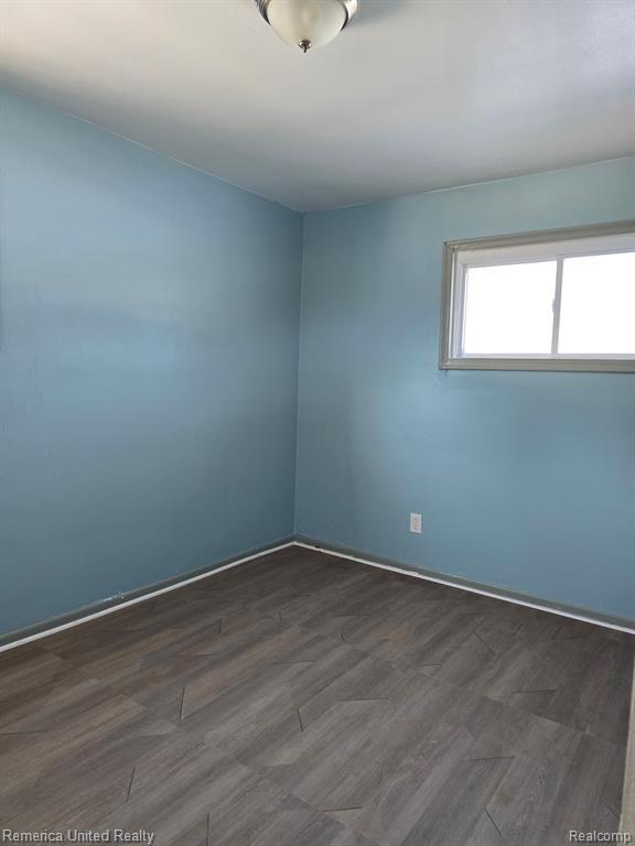 Foto del edificio - 25006 Midland Ave