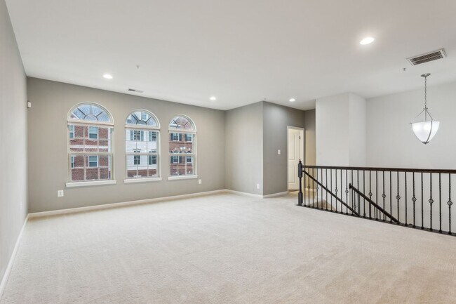 Foto del edificio - 6425 Alan Linton Blvd E