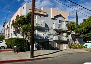 Building Photo - 1511 Mariposa Ave