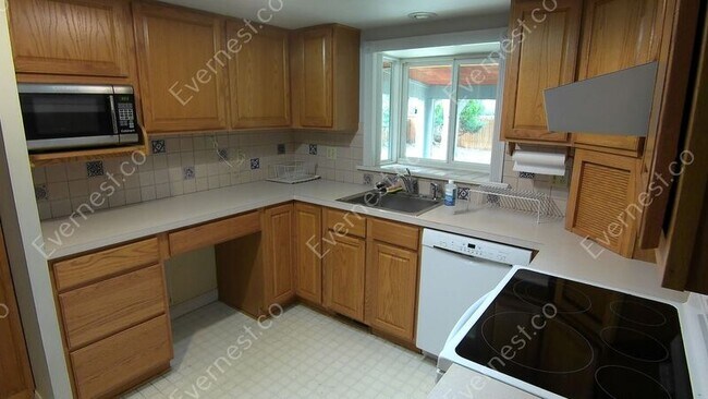 Building Photo - 1409 Emigh St