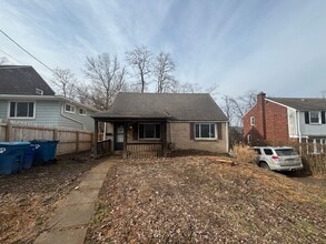 Building Photo - 302 Marose Dr