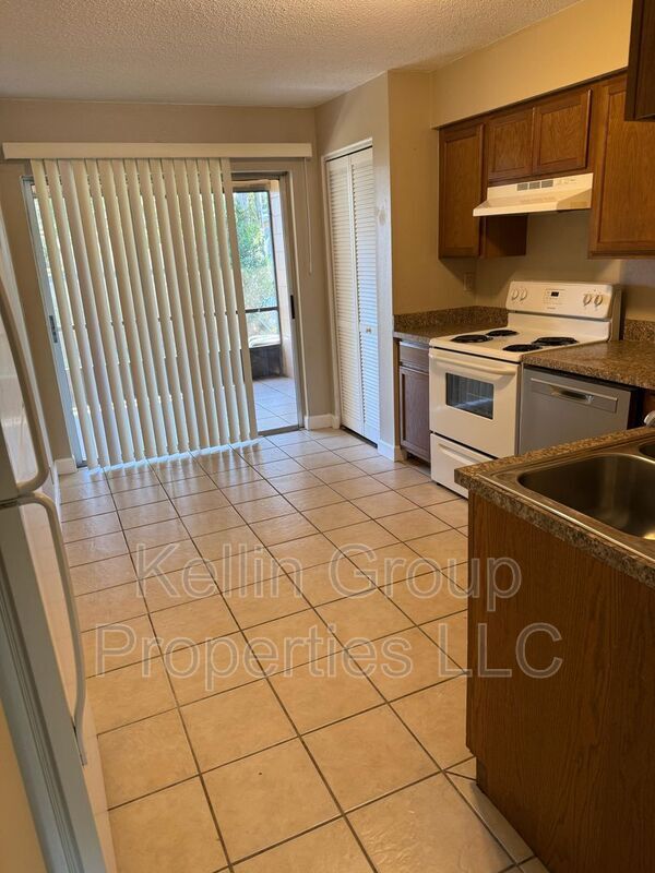 Building Photo - 5649 Struthers Ct