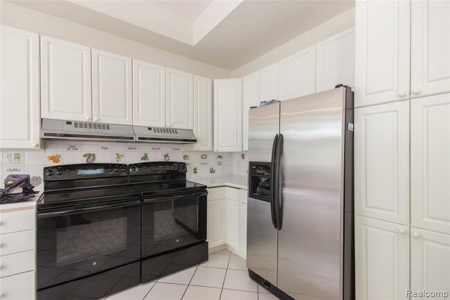 Building Photo - 5874 Orchard Woods Dr