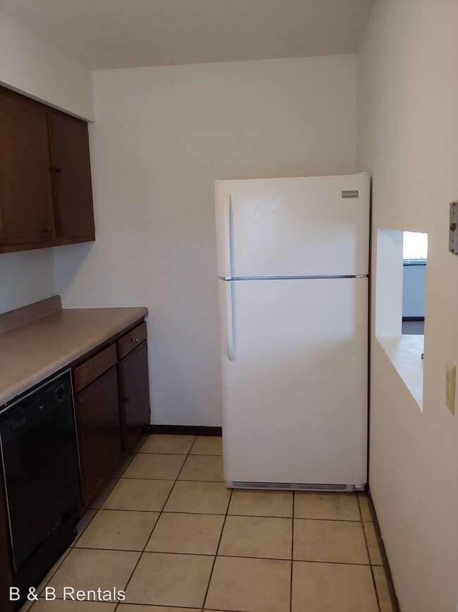 Building Photo - 3001 Themis St