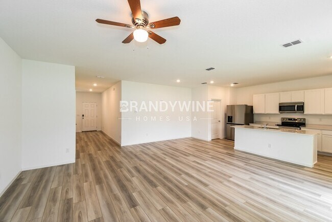 Building Photo - 2893 Grand Finale St