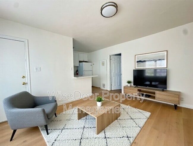 Building Photo - 5934 D