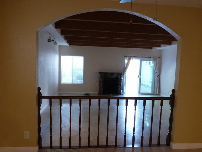 Foto del edificio - 1617 Morgan Ln