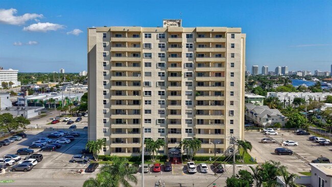 Foto del edificio - 900 NE 18th Ave