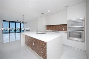 Foto del edificio - 711 NE 23rd Terrace