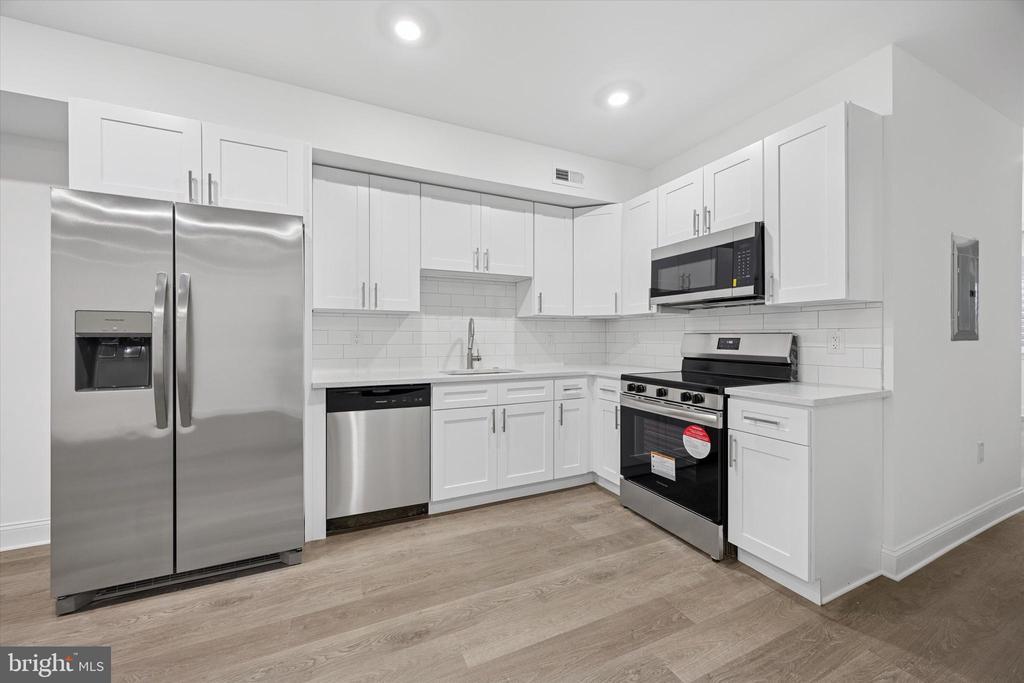 Primary Photo - 838 S 51st St