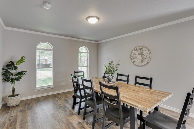 Foto del edificio - 5825 Hillcroft St