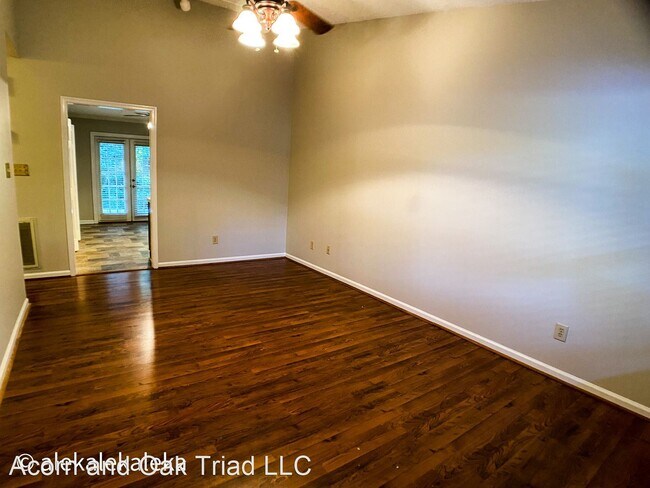 Foto del edificio - 2 br, 1 bath House - 363 James Ct