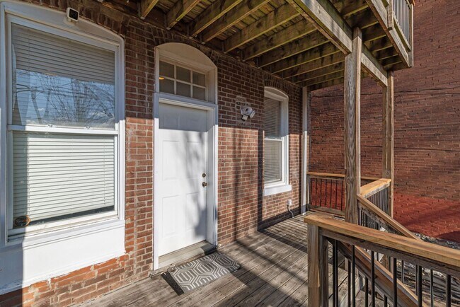 Foto del edificio - *MOVE IN SPECIAL* High end, 3 bedroom single family home in The Grove!