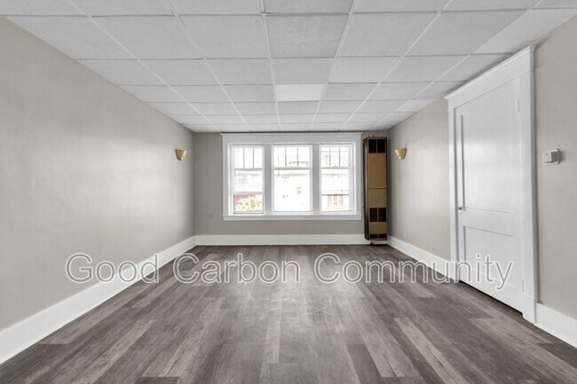 Foto del edificio - 1247 Hertel Ave