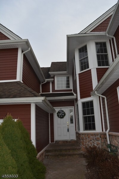 Foto del edificio - 4 Rockhall Ct