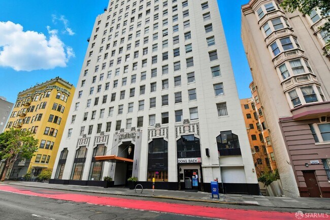 Foto del edificio - 631 O'Farrell St