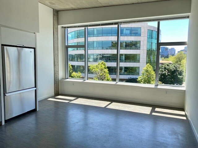Top Floor - 500 Mercer St